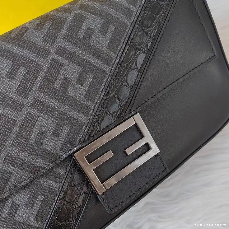 Cheap HOT In FF Fendi Baguette Black Medium Fabric Bag Motif 0511